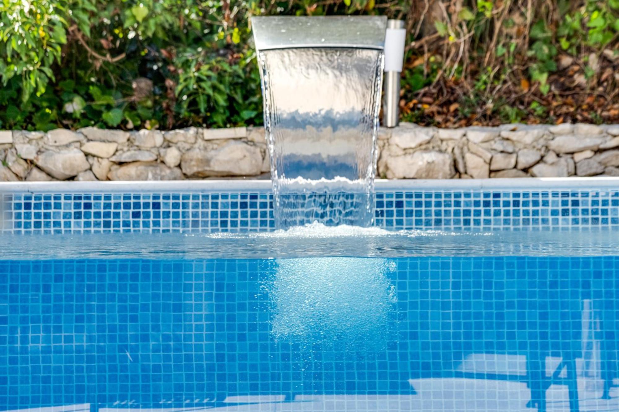 Hedonia With Heated Pool, Diklo Maison d'hôtes Zadar