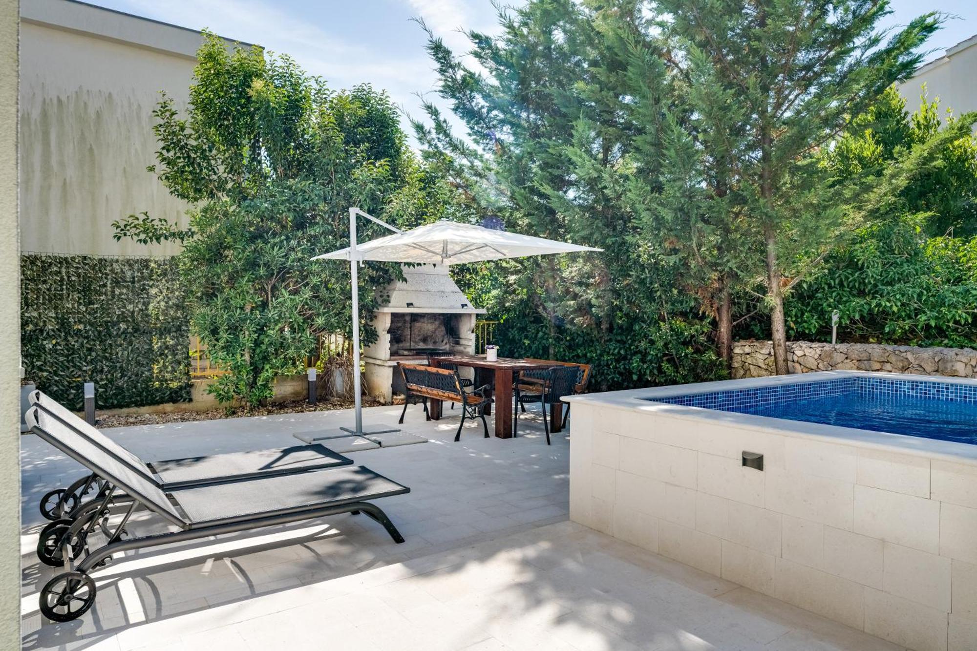 Hedonia With Heated Pool, Diklo * Zadar