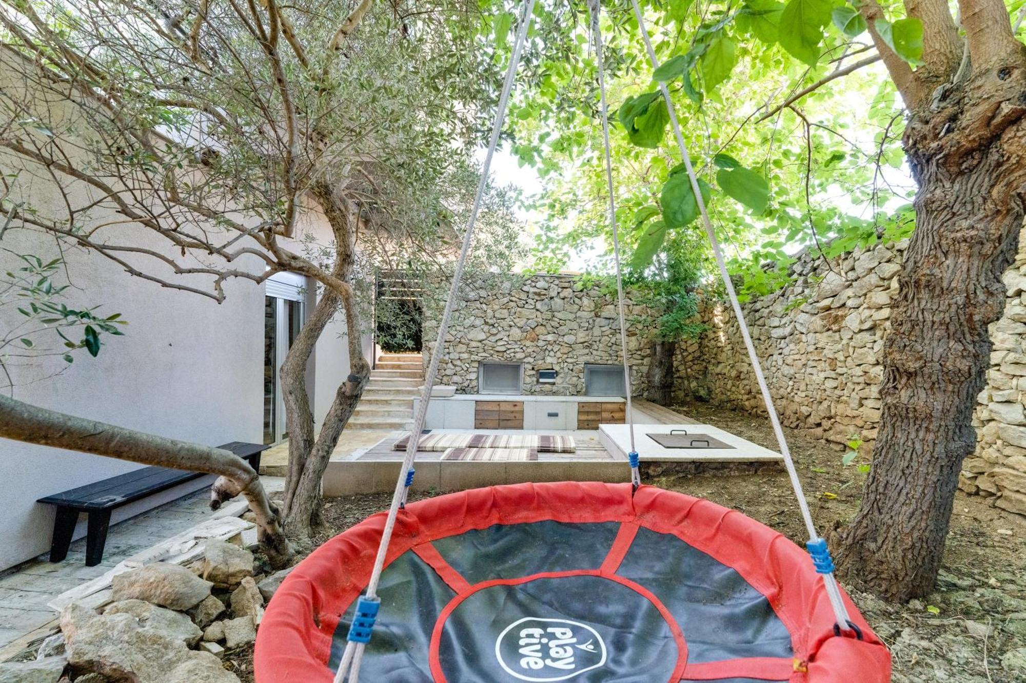 Hedonia With Heated Pool, Diklo * Zadar